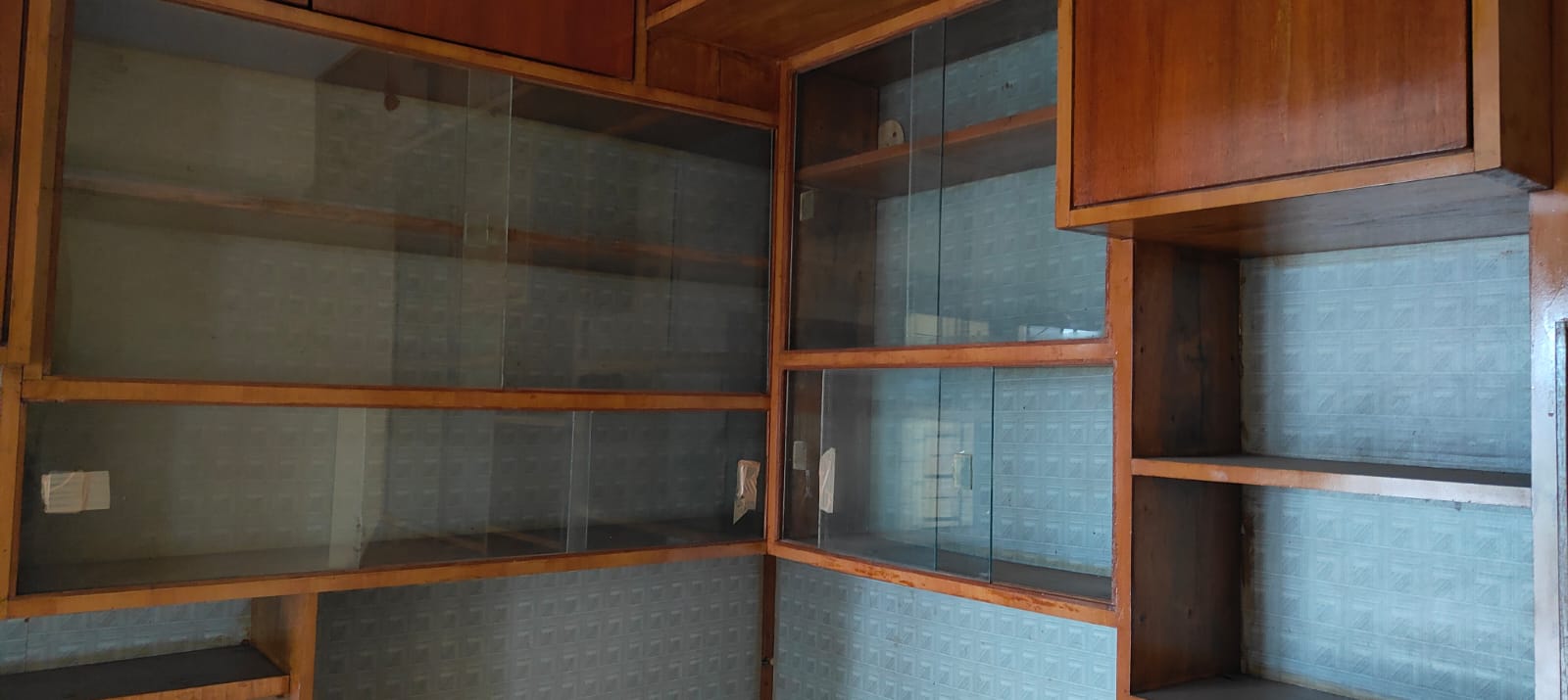 Semi Furnished 3bhk in Ratnagiri Rd, Bamunimaidan, Guwahati, Assam 781021, India for Rent